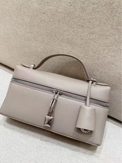(Category: ) located in . Submitted by chicluxury (Listing ID 1394970353, Image 1). Description: .