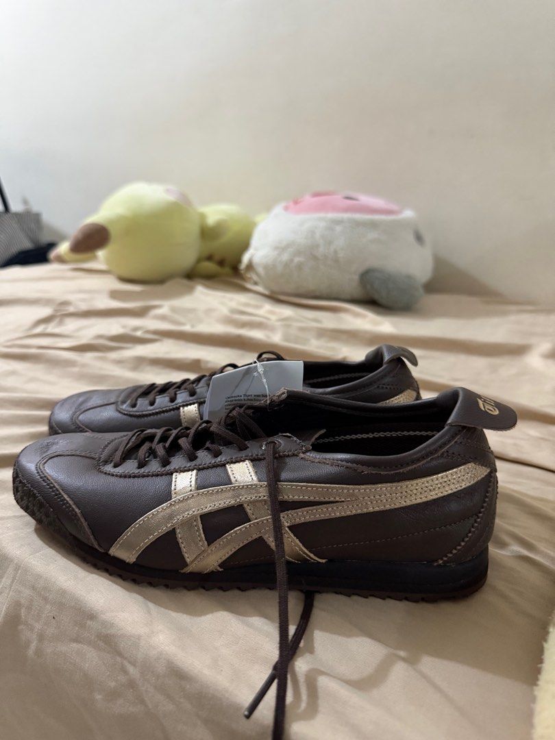 Mexico 66 SD Licorice (Category: Sneakers) located in Manila. Submitted by declutterbyv (Listing ID 1394821002, Image 1). Description: Onitsuka Tiger Mexico 66SD in Licorice Brown - brand new, never been worn - clean sole - with box, paper bag, and tag - bought from Osaka, Japan - idk if I still have the receipt ill look for it - size US 5 - rfs: not my size.
