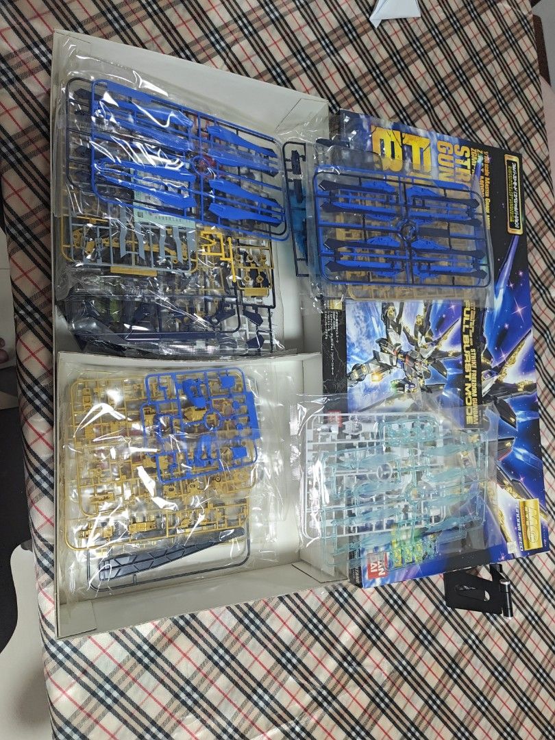 MG 1/100 Strike Freedom Gundam Full Burst Mode (Category: Gundam Model Kits) located in Singapore. Submitted by y0k3w3ng (Listing ID 1381153097, Image 2). Description: Brand new, unopened Master Grade (MG) 1/100 scale model kit of the Strike Freedom Gundam in Full Burst Mode. This kit is from the Gundam Seed series. Perfect for Gundam enthusiasts and model kit builders. Ready to assemble!.