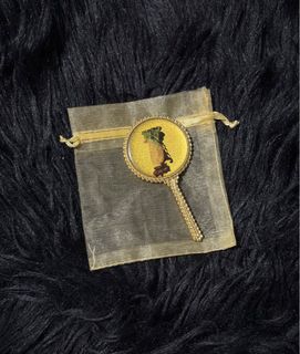 (Category: ) located in . Submitted by dalle_closet (Listing ID 1394804096, Image 1). Description: .