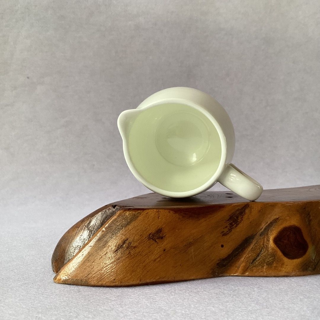 Narumi Small Creamer Pitcher (Category: Coffee & Tea Tableware) located in Davao. Submitted by eclectic1925 (Listing ID 1394958496, Image 3). Description: Php150 Narumi Small Creamer Pitcher H: 2.5 inches L: 3 inches Capacity: Please REVIEW PHOTOS First to pay.