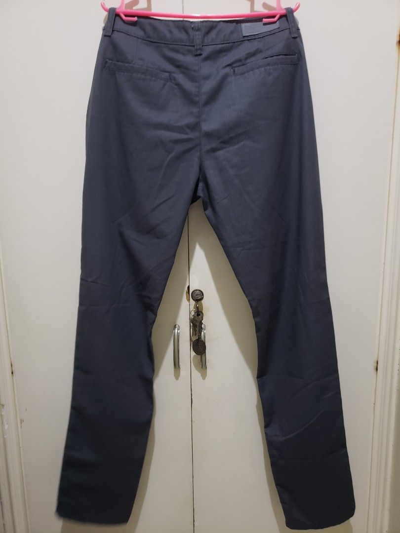 Oxygen Gray Pants (Category: Jeans) located in Navotas City. Submitted by miloklo (Listing ID 1394944001, Image 2). Description: Oxygen gray pants / slack straight cut 100% cotton size 32 inches length 42 inches thigh 21 inches inseam 32 inches bottom width 14 inches.
