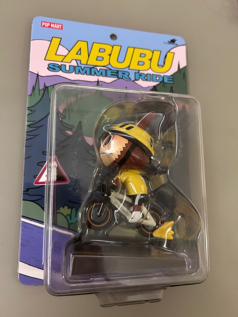 Pop Mart Labubu Summer Ride, 興趣及遊戲, 玩具 & 遊戲類 - Carousell