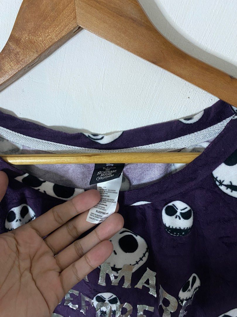 SKELLINGTON AOP SLEEPWEAR ( ASPACK ) (Category: Coats, Jackets and Outerwear) located in Cavite. Submitted by johnrey0315 (Listing ID 1394949130, Image 3). Description: SKELLINGTON AOP 26 x 26 XL NO ISSUE AOP NIGHT BEFORE CHRISMAST 21 x 31 XL NO ISSUE.