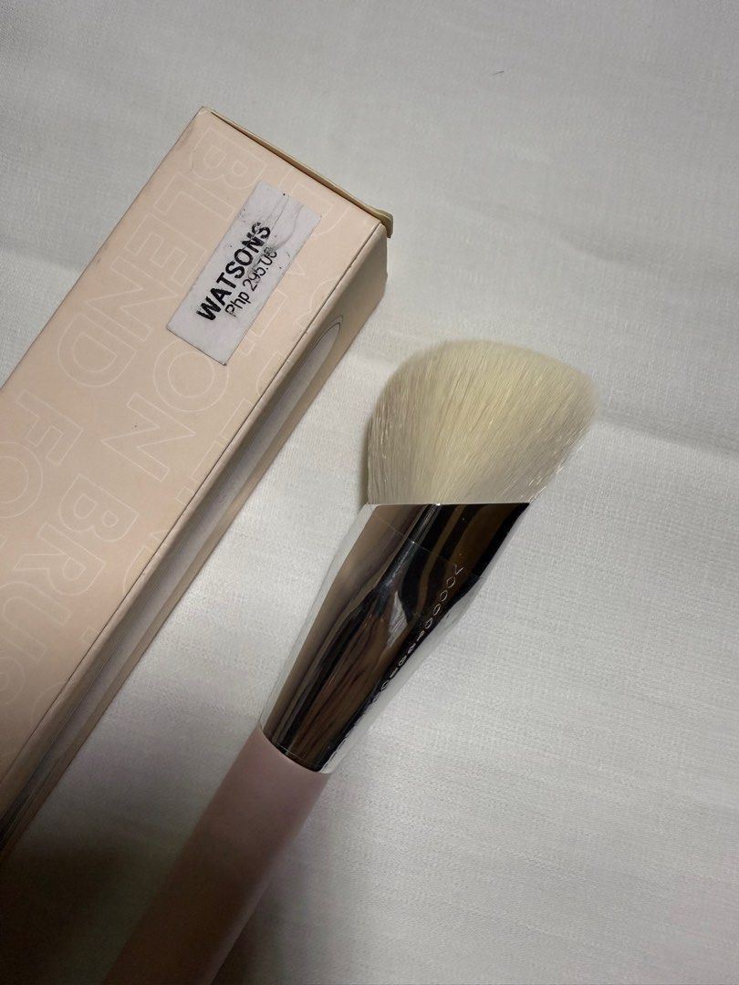 Vice Cosmetics Buff & Blend Foundation Brush (Category: Makeup) located in Manila. Submitted by katie.katie2 (Listing ID 1394902831, Image 3). Description: Brand: Vice Cosmetics Foundation brush Brand New Original Price: 295 .