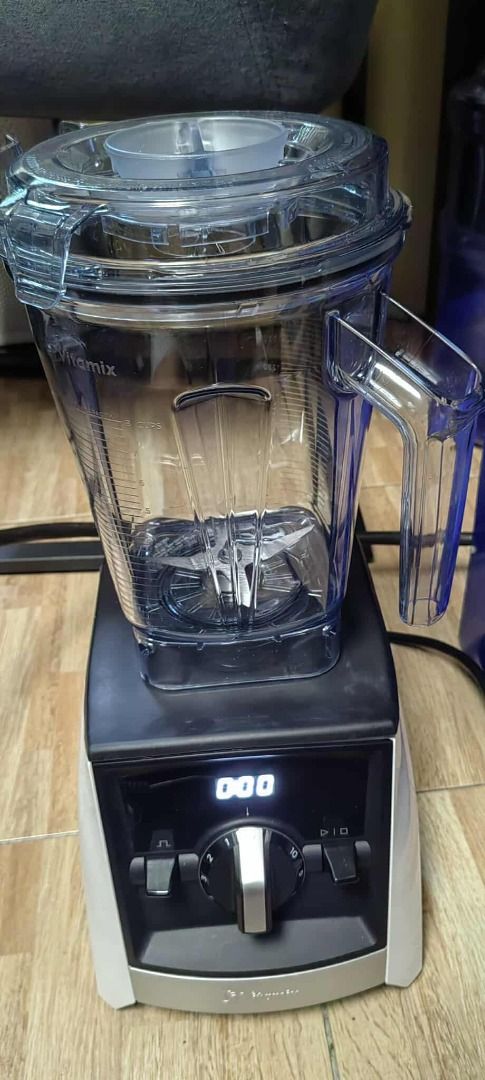 Vitamix A2300 Blender (Category: Juicers, Blenders & Grinders) located in Rizal. Submitted by joan5505 (Listing ID 1394815217, Image 2). Description: Vitamix A2300 Blender Almost New Ascent Series 110v 50-60hz Made in U.S.A 64oz Complete Pick up in Taytay 17500.