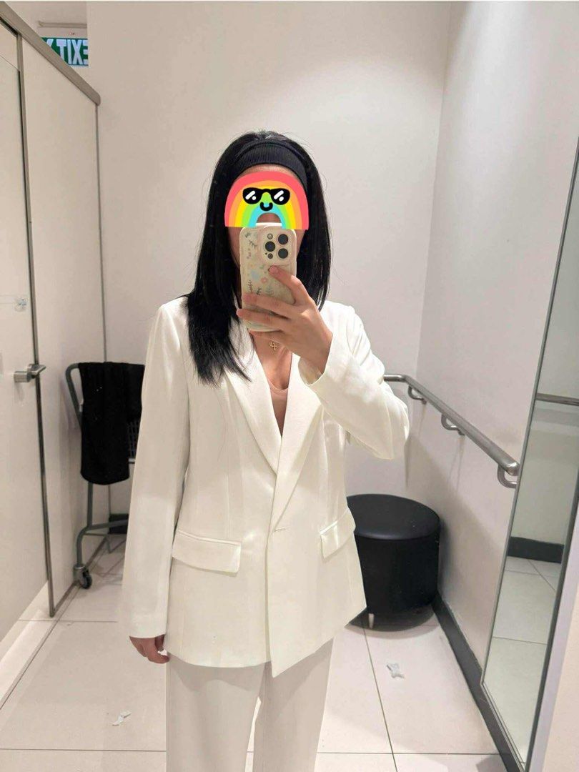 White suit coordinate coat and pants (Category: Sets or Coordinates) located in Pasig City. Submitted by repeatrenters (Listing ID 1394920314, Image 1). Description: Originally 3k. Price negotiable. Was supposed to be for a civil wedding, but wore dress instead..
