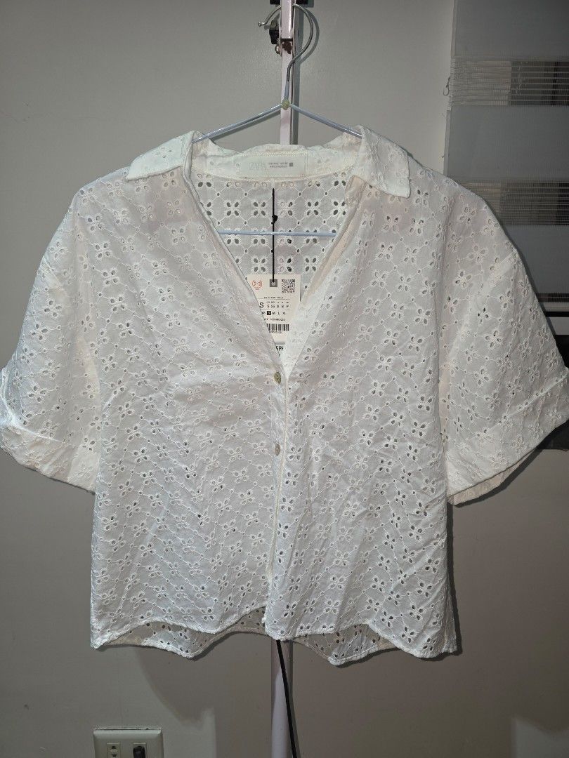 Zara White Cutwork Embroidery Shirt (Category: Shirts) located in Santa Maria. Submitted by lovedbyhzzz (Listing ID 1393771401, Image 2). Description: White cutwork embroidered shirt brand new with tag Size S. Can fit S to M SRP is around 2395 last price only shipping details (paid by buyer) Based in Sta maria, Bulacan Can ship via lalamove, grab, or JNT.