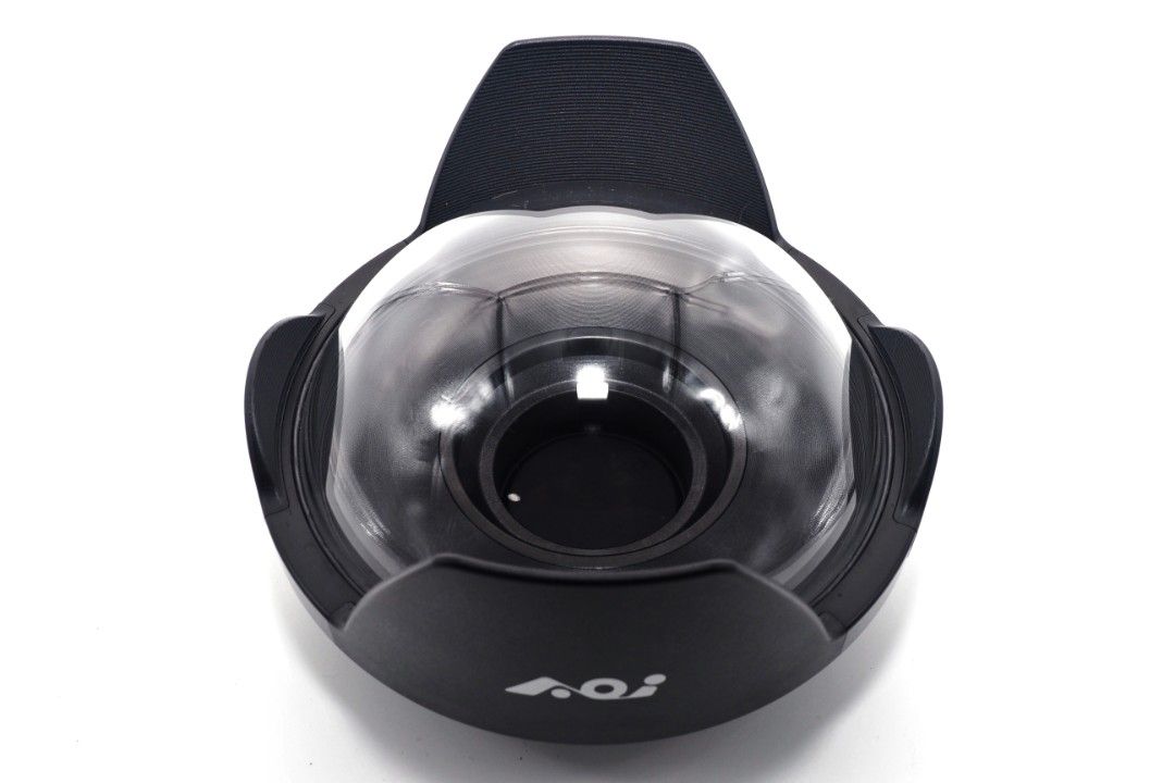 AOI Underwater Housing + Olympus OM-D E-M1 Mark III + 8mm f1.8 + 60mm ...