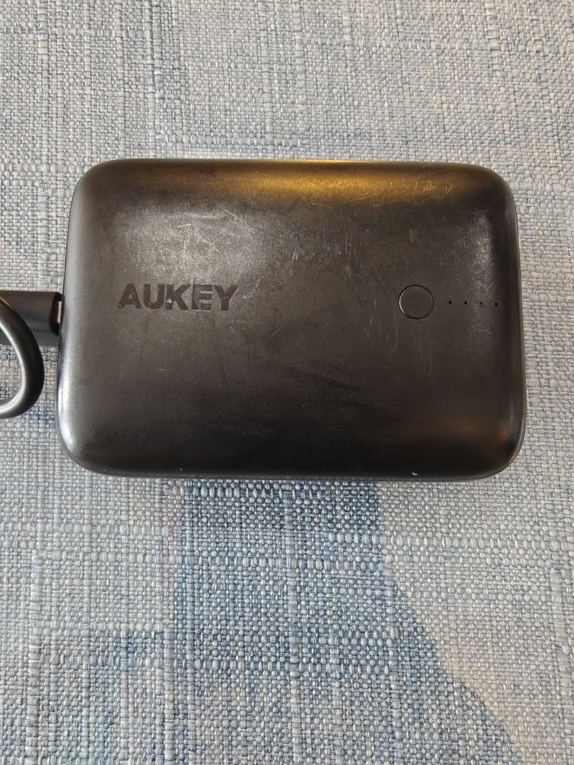 Aukey Fast Charging Mini Powerbank (Category: Chargers & Cables) located in Pasig City. Submitted by phonefanatic (Listing ID 1394983939, Image 1). Description: Aukey PB-N83S 20W 10000mAh Mini Power Bank 20W PD fast charging speed Large 10000mAh capacity Pass-through charging Portable pocket size.