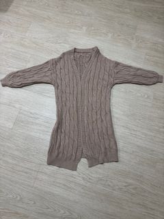 (Category: ) located in . Submitted by cty.closet (Listing ID 1395117084, Image 1). Description: .