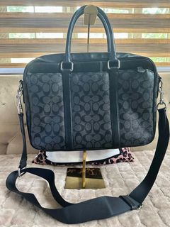 (Category: ) located in . Submitted by fashionalternatives (Listing ID 1395041724, Image 1). Description: .