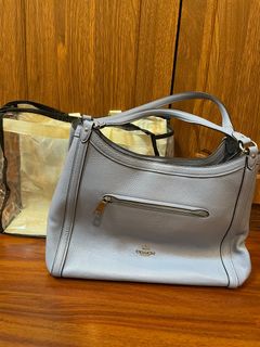 (Category: ) located in . Submitted by gwatstuffshopaholic (Listing ID 1227802899, Image 1). Description: .