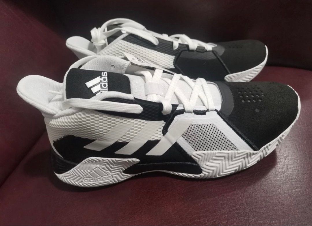 Court Vision 2.0 Shoes (Category: Sneakers) located in Subic. Submitted by gerardandr09310 (Listing ID 1395080797, Image 2). Description: -Flexible Basketball Shoes - Bounce Midsole - Rubber Outsole - Cloud White/Cloud White/Core Black - Product code: FX5781.