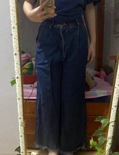 (Category: ) located in . Submitted by daefloress (Listing ID 1395128039, Image 1). Description: .