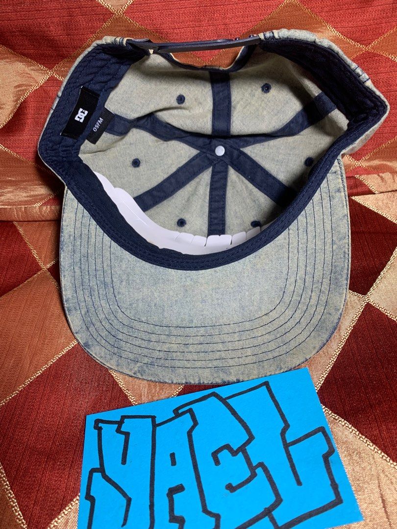 Dc SnapBack (Category: Caps & Hats) located in Manila. Submitted by papayaelmoto (Listing ID 1395076780, Image 2). Description: Dc unconstructed SnapBack 500 No issue Manila area meetup Add shipping sa malayo.