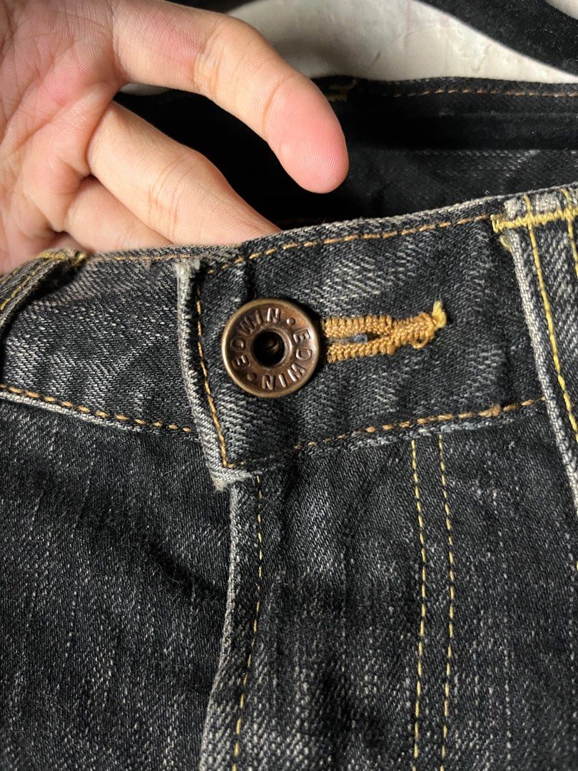 Edwin 505ZX Japanese Selvedge (Category: Jeans) located in Cavite. Submitted by kulotjunks (Listing ID 1395124887, Image 3). Description: Edwin 505ZX Japanese Selvedge Size: W 28 L 33 Waist: 29-30 Length: 44 Thigh: 14 Hem: 8 Excellent condition 🏷️ Price: 1500.