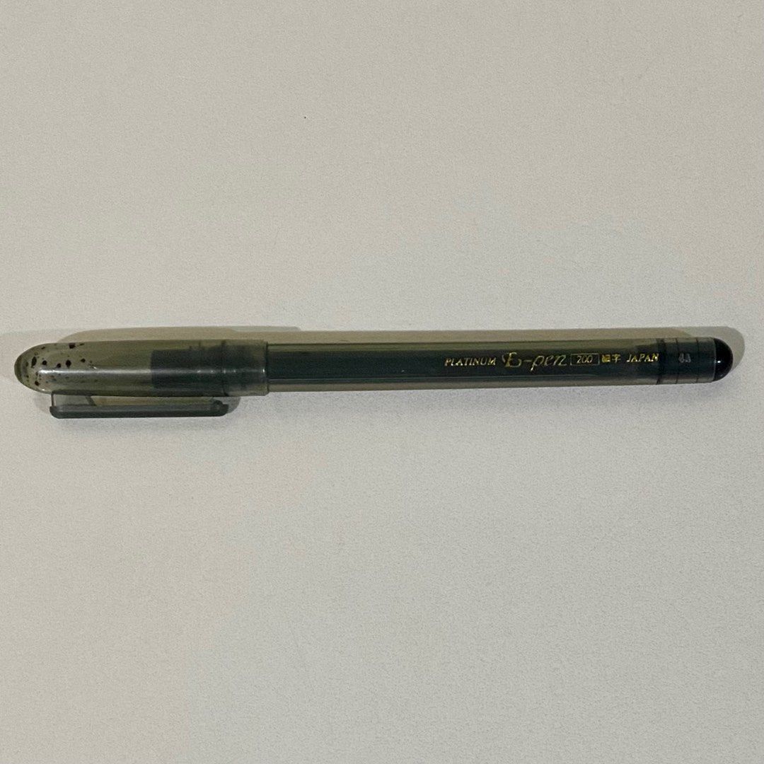Vintage Fountain Pen - Refillable “Platinum E-pen2 200” (working) (Category: Stationery & School Supplies) located in Cavite. Submitted by nanangonlineshop (Listing ID 1395150933, Image 1). Description: 📌 Vintage Fountain Pen - Refillable “Platinum E-pen2 200” (working) 🏷️ P150 ❌ NO COD ✅ MINE NOW, PAY NOW 📍 Location: Cavite https://maps.app.goo.gl/DhkKjsqYDmU4DU9r9?g_st=ipc 👉 WE SHIP NATIONWIDE (LUZON, VISAYAS & MINDANAO) ✅ MOP: Bank Transfe