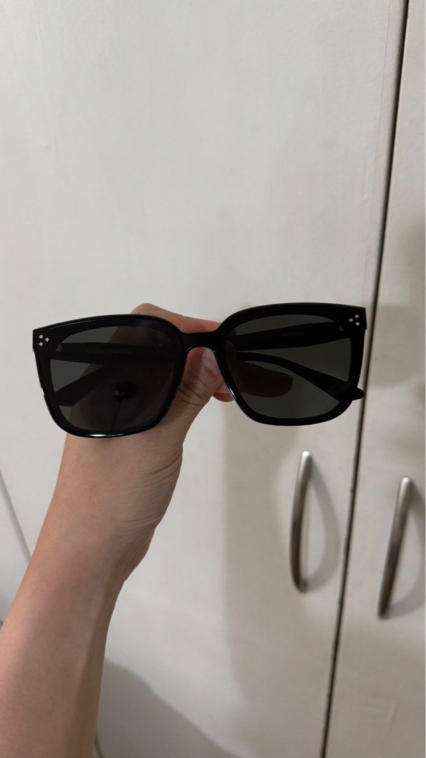 GENTLE MONSTER Palette Sunnies (Category: Sunglasses & Eyewear) located in Manila. Submitted by chescapades (Listing ID 1395026039, Image 2). Description: Original. Bought in Korea 2023 Barely used since it doesn’t fit my nose..