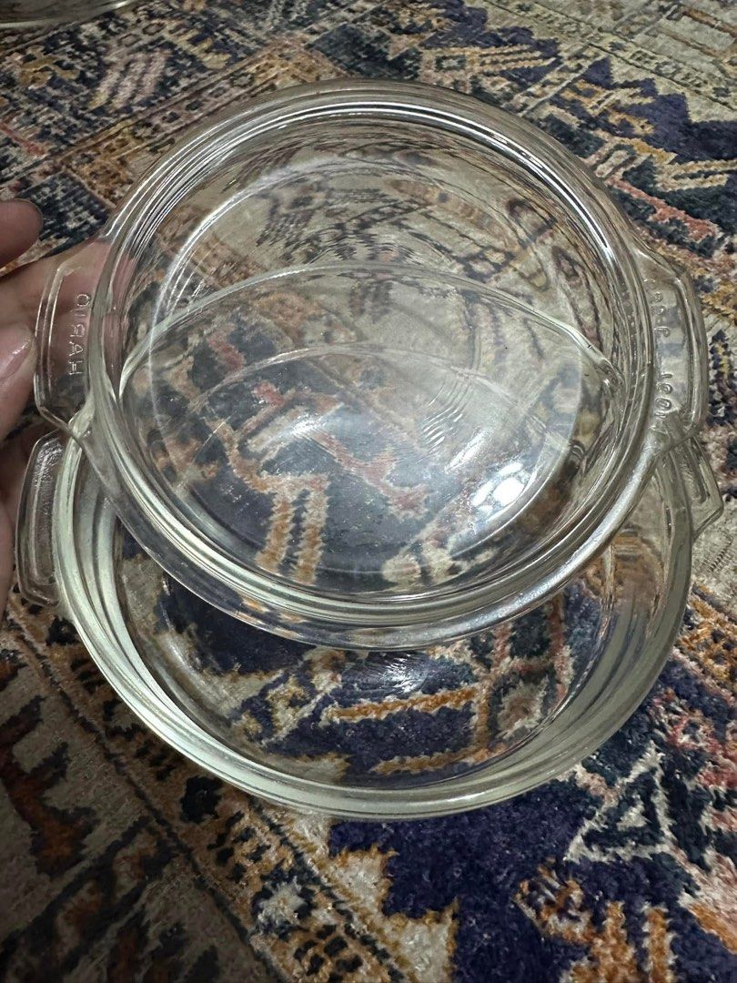 Hario Pyrex bowl w/ cover (Category: Food Organization & Storage) located in Antipolo. Submitted by queens.collections (Listing ID 1394994835, Image 2). Description: .