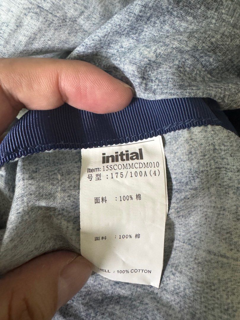 Initial Patchwork Jacket （分類：外套及戶外衣服）位於 Hong Kong。 由 mm0722 提交（商品編號 1395055154，圖片 4）。簡介： Initial jacket trench coat size :04 (XL) 著過唔夠5次 SF到付。
