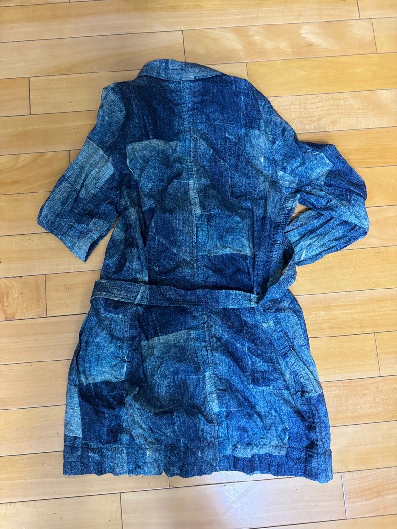 Initial Patchwork Jacket （分類：外套及戶外衣服）位於 Hong Kong。 由 mm0722 提交（商品編號 1395055154，圖片 2）。簡介： Initial jacket trench coat size :04 (XL) 著過唔夠5次 SF到付。