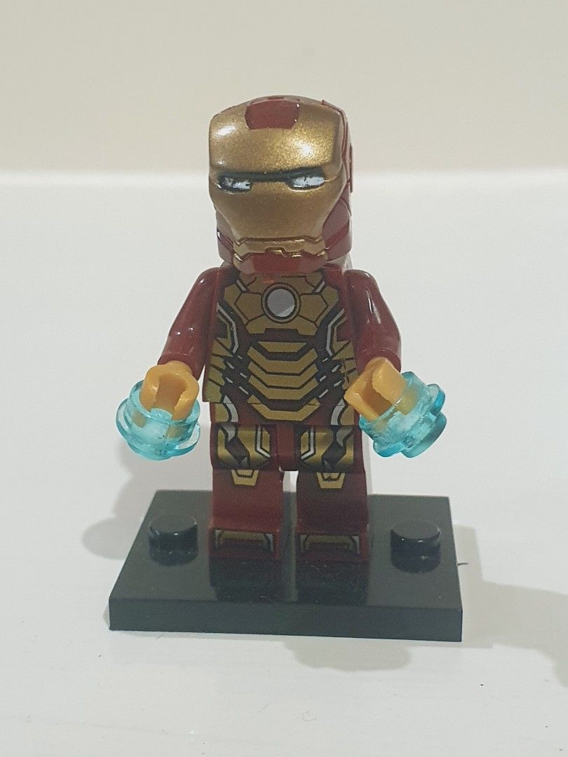 Ironman mini lego (Category: Lego & Building Sets) located in Las Pinas. Submitted by cherry_luvs_dresses (Listing ID 1394997341, Image 2). Description: good as new collectible super discounted price.