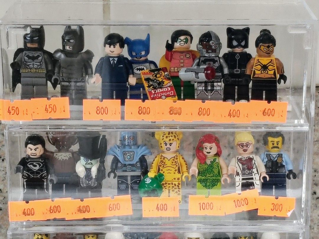 Lego DC minifigure (Category: Lego & Building Sets) located in Cavite. Submitted by bricklairmanila (Listing ID 1395045338, Image 1). Description: authentic lego.