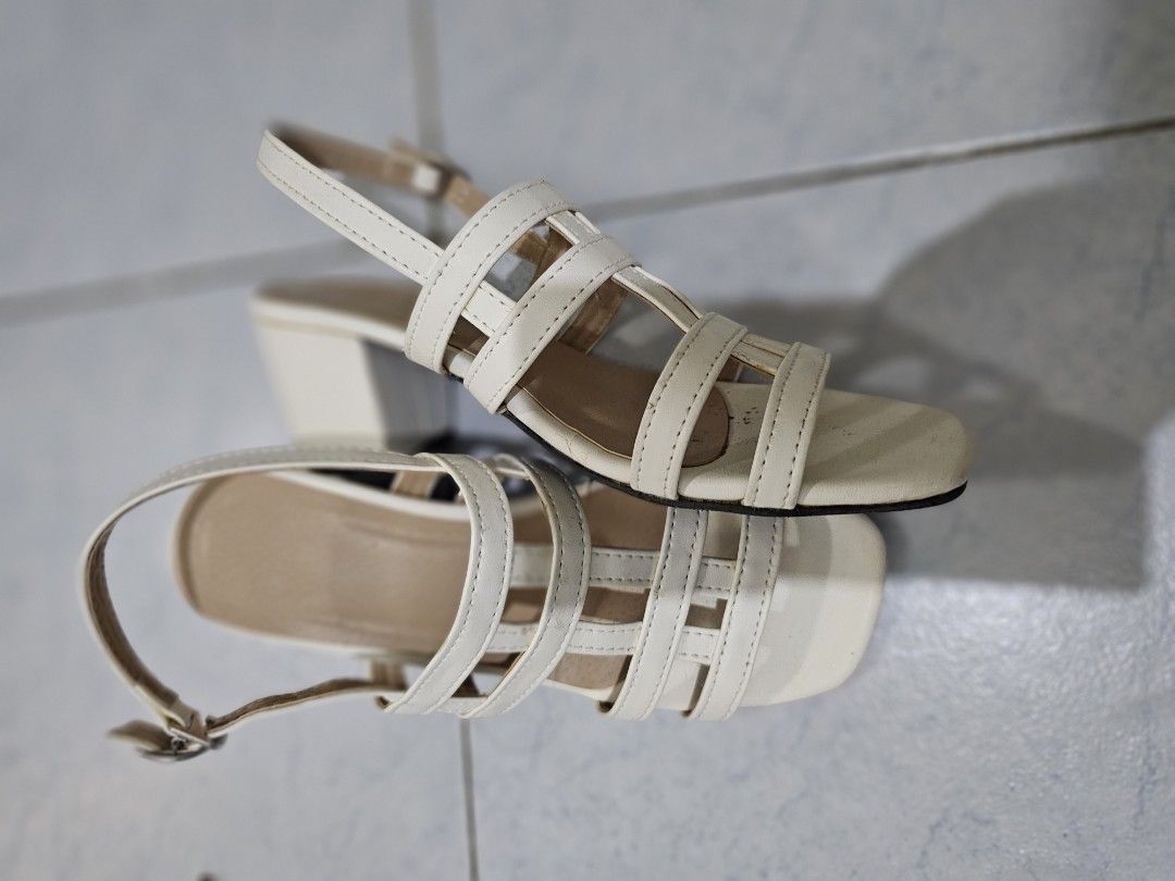 Liliw white strappy blocked heels (Category: Heels) located in Quezon City. Submitted by viperrr (Listing ID 1395093445, Image 2). Description: Used a couple of tines only. You can see the sole..