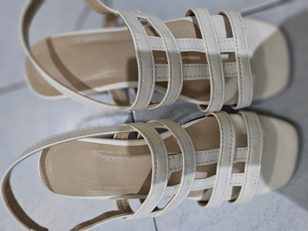 Liliw white strappy blocked heels (Category: Heels) located in Quezon City. Submitted by viperrr (Listing ID 1395093445, Image 3). Description: Used a couple of tines only. You can see the sole..