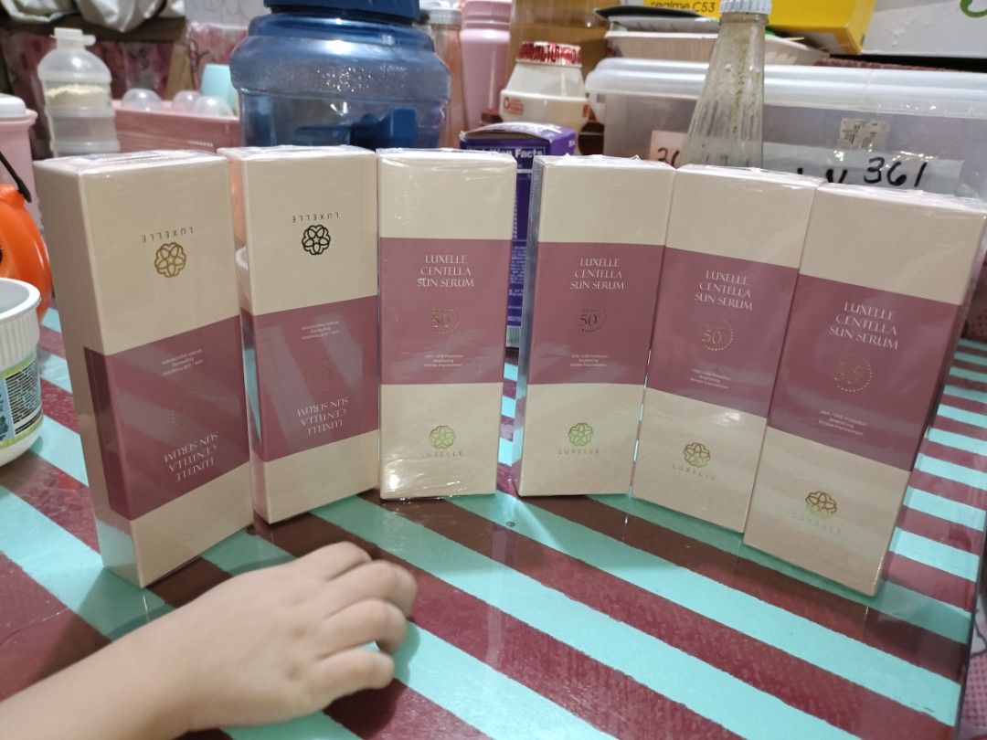 Luxelle Centella Sun Serum SPF 50 (Category: Face Care) located in Pasay City. Submitted by issay10 (Listing ID 1395013235, Image 2). Description: - Lightweight & non-greasy sun serum - Provides UVA/UVB protection - Brightens skin & improves wrinkles - Suitable for all skin types - Contains: Niacinamide, Squalane, Adenosine, Vitamin E, Hyaluronic Acid - For daily use to protect and maintain healthy, radiant skin..