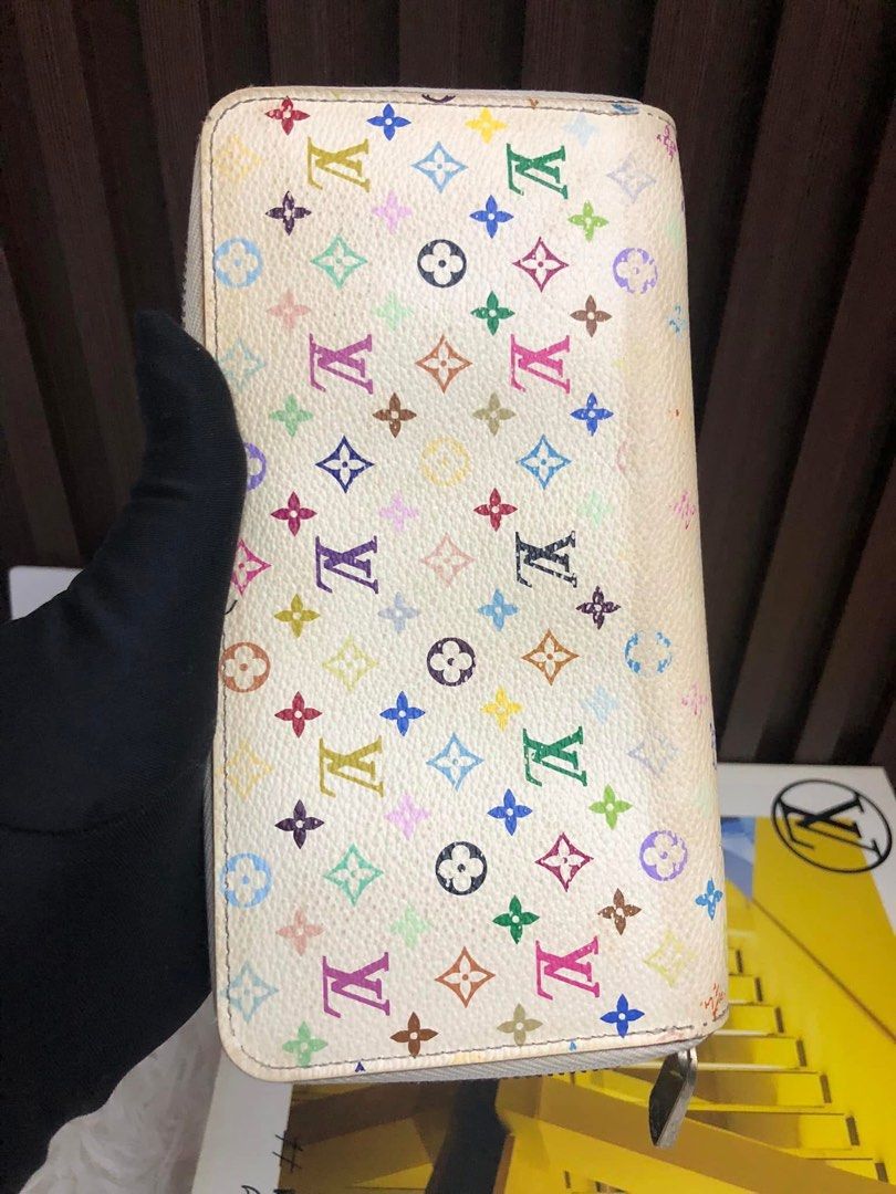 LV Multicolore Zippy Wallet (Category: Luxury Bags & Wallets) located in Pasay City. Submitted by watch.authentic_ph (Listing ID 1395002910, Image 2). Description: ▪️LV Multi Zippy Wallet ▪️Inclusion: no inclusion ▪️Origin of goods: Japan ▪️₱9,800 only ▪️MOP: Bpi /Metrobank ▪️Shipping: Same Day Delivery within Metro Manila (LBC (Provincial) ____________________________ ⚠️DISCLAIMER: CPB is not associated or affiliated with any of the brands featu