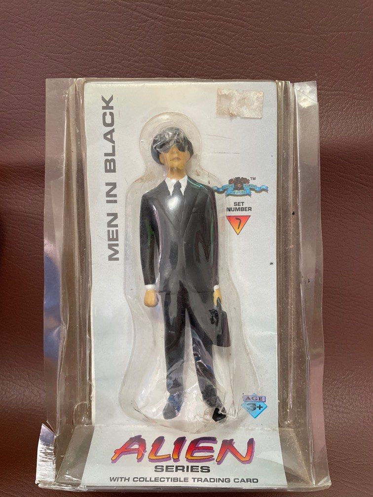 Men in black action figure (Category: Figurines & Statues) located in Puerto Princesa. Submitted by rustyvault (Listing ID 1394971867, Image 1). Description: Alien series MIB agent action figure with trading card. .