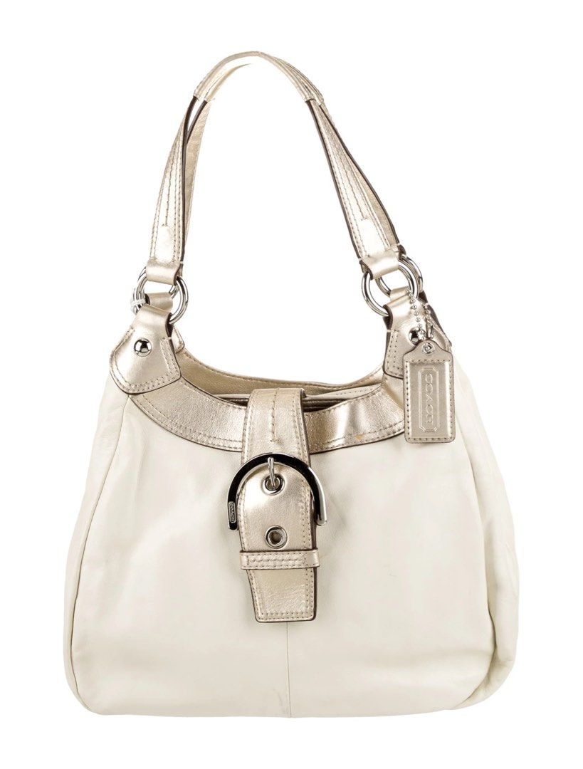 Mini Coach Soho Lyn (Category: Luxury Bags & Wallets) located in Mariveles. Submitted by declouterringmom (Listing ID 1394976281, Image 1). Description: Mini version No issue.