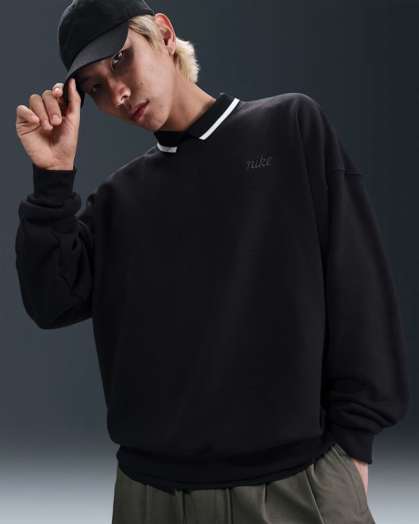 Nike Club Sweatshirt (Category: Coats, Jackets and Outerwear) located in Makati City. Submitted by pulsepop.ph (Listing ID 1395075970, Image 3). Description: S-XXL This relaxed crew neck sweatshirt is made with soft and breathable French terry fabric. Its oversized fit gives you plenty of room through the body and sleeves. Shown: Black/Black/Anthracite.