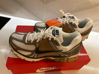 （分類：）位於 。 由 onceagooner 提交（商品編號 1395136284，圖片 1）。簡介： 。