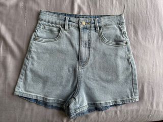 (Category: ) located in . Submitted by datoumama (Listing ID 1395068624, Image 1). Description: .
