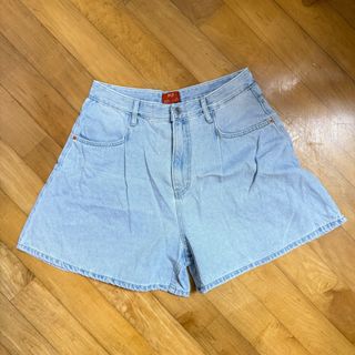 （分類：）位於 。 由 whitefluffy_winter 提交（商品編號 1395126037，圖片 1）。簡介： 。
