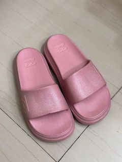 (Category: ) located in . Submitted by insidecloset.c (Listing ID 1395124791, Image 1). Description: .