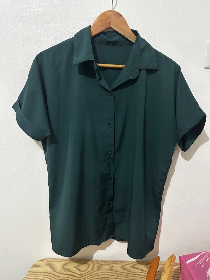 POLO (WOMEN’S) 5 colors available (Category: Blouses) located in Manila. Submitted by kxkcx (Listing ID 1395142517, Image 3). Description: See photos for all colors available 150 each last price.