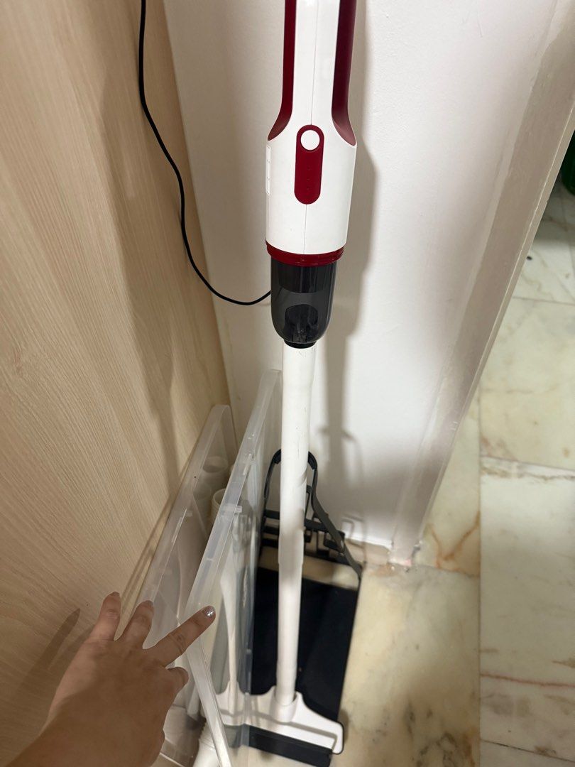 PowerPac PPV603 Rechargeable Vacuum Cleaner (Category: Vacuum Cleaner & Housekeeping) located in Singapore. Submitted by jojohereforyou (Listing ID 1395109799, Image 1). Description: Selling a PowerPac PPV603 rechargeable vacuum cleaner. It is in good working condition. The vacuum cleaner is white and red. It is a cordless vacuum cleaner. Comes with all the attachments shown in the picture..
