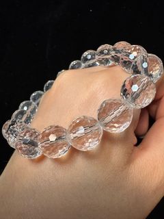 (Category: ) located in . Submitted by purplecrystals (Listing ID 1395011552, Image 1). Description: .
