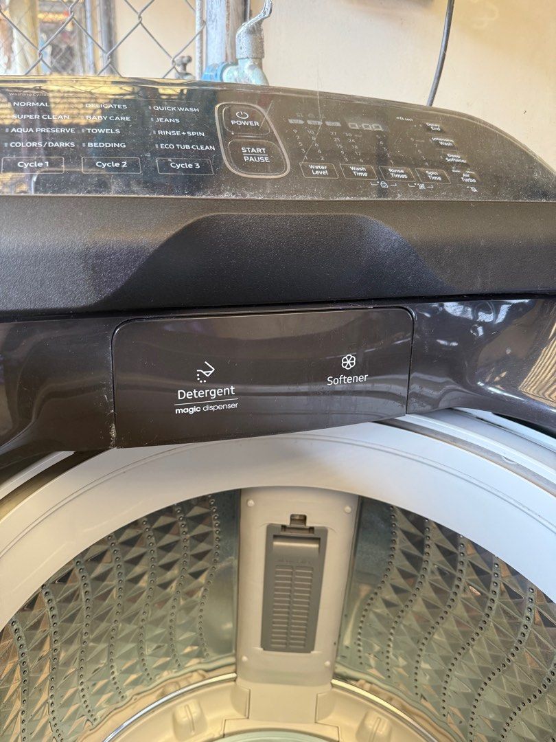 Washing machine automatic 10kg (Category: Refrigerators and Freezers) located in Manila. Submitted by mark817 (Listing ID 1394989048, Image 3). Description: Slightly negotiable sa sure buyer Location: Pasig Jennys Ave.