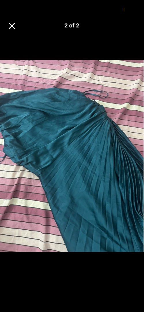 Teal One Shoulder Holiday Dress (Category: Dresses) located in Paranaque City. Submitted by ysaclutters (Listing ID 1392068153, Image 2). Description: Used once for my debut Size Large.