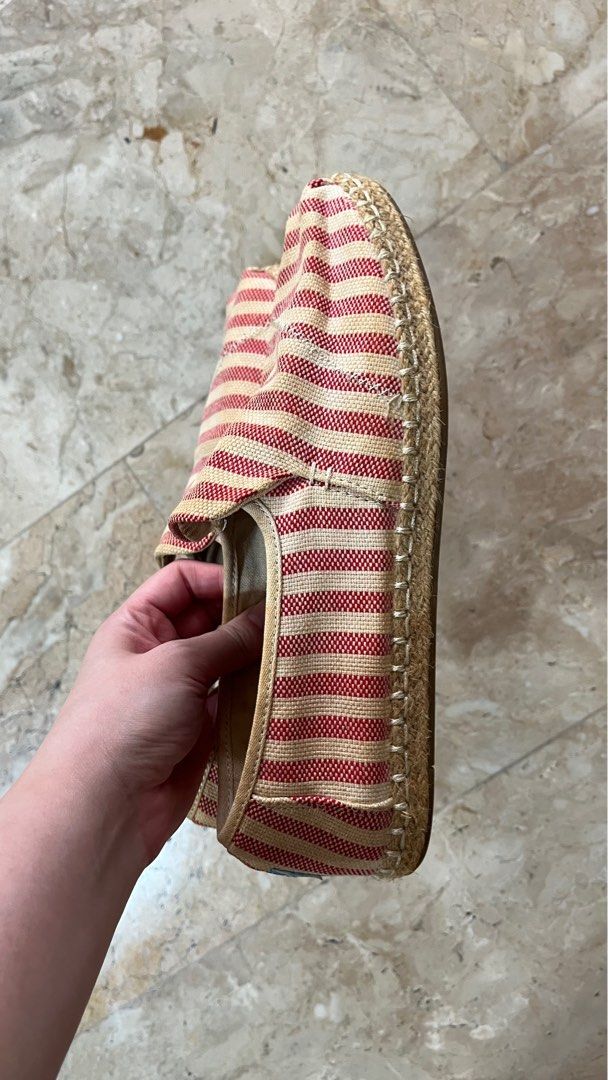 Toms red woven stripe espadrilles slip ons (Category: Loafers) located in Manila. Submitted by nmpc116 (Listing ID 1395016578, Image 2). Description: Barely worn Womens US SIZE 8 Deconstructed alpargata rope Red woven stripe Comes with box.