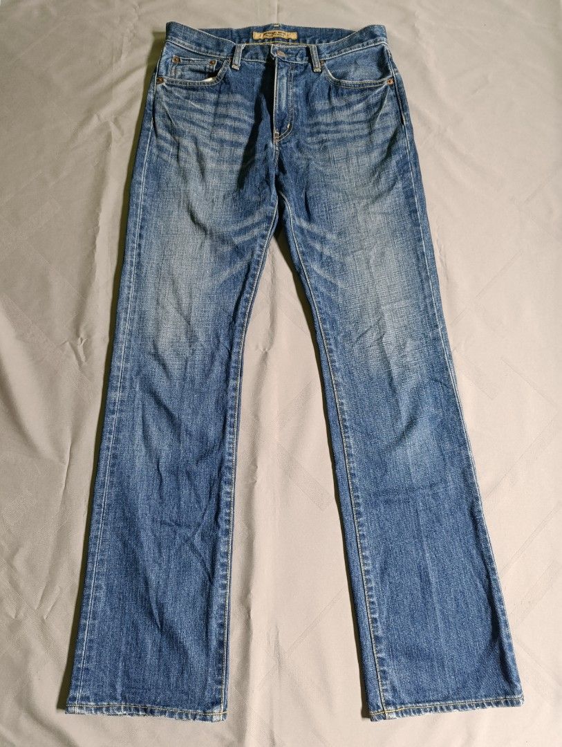 Uniqlo Men's Uniqlo Original Basic Regular Fit Boot Cut Jeans (Category: Jeans) located in Floridablanca. Submitted by shierlyqui32911 (Listing ID 1395087794, Image 1). Description: Uniqlo Men's Uniqlo Original Basic Regular Fit Boot Cut Jeans Dimes: 33x43 Price : 430+sf Courier: J&t express Mod: Gcash Note: Need wash First to pay will get the item.