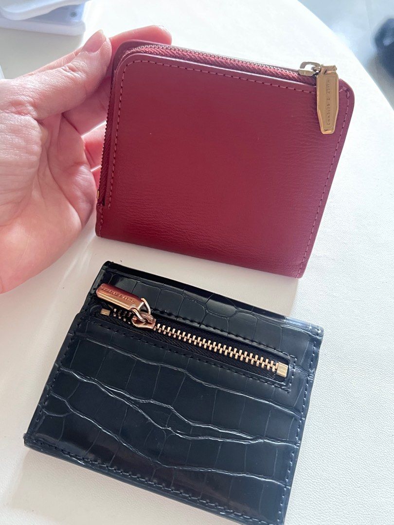 Wallet Cardholder (Category: Wallets & Card Holders) located in Singapore. Submitted by cloyyds (Listing ID 1395060708, Image 4). Description: 1 For $19 2 For $29 Foc Flat storage Pouch.
