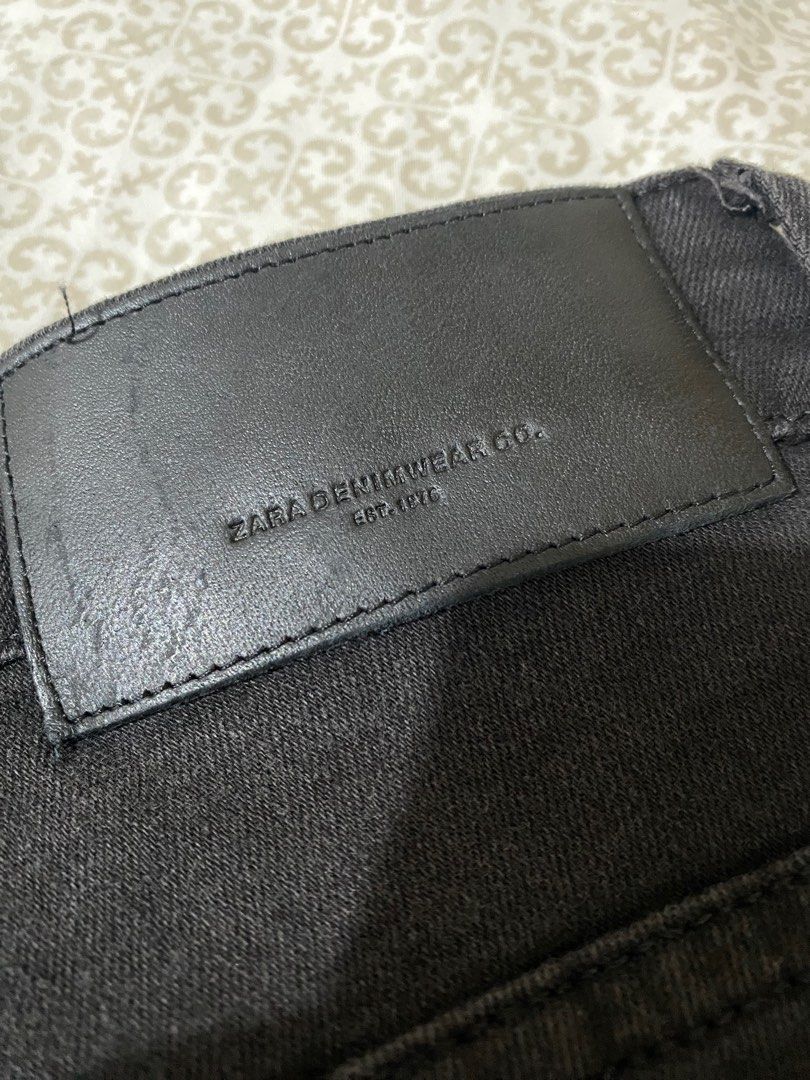 Zara black skinny jeans (Category: Jeans) located in Quezon City. Submitted by irldn_ (Listing ID 1395132440, Image 3). Description: .