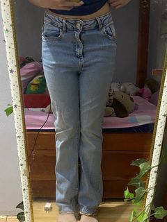(Category: ) located in . Submitted by daefloress (Listing ID 1395128358, Image 1). Description: .