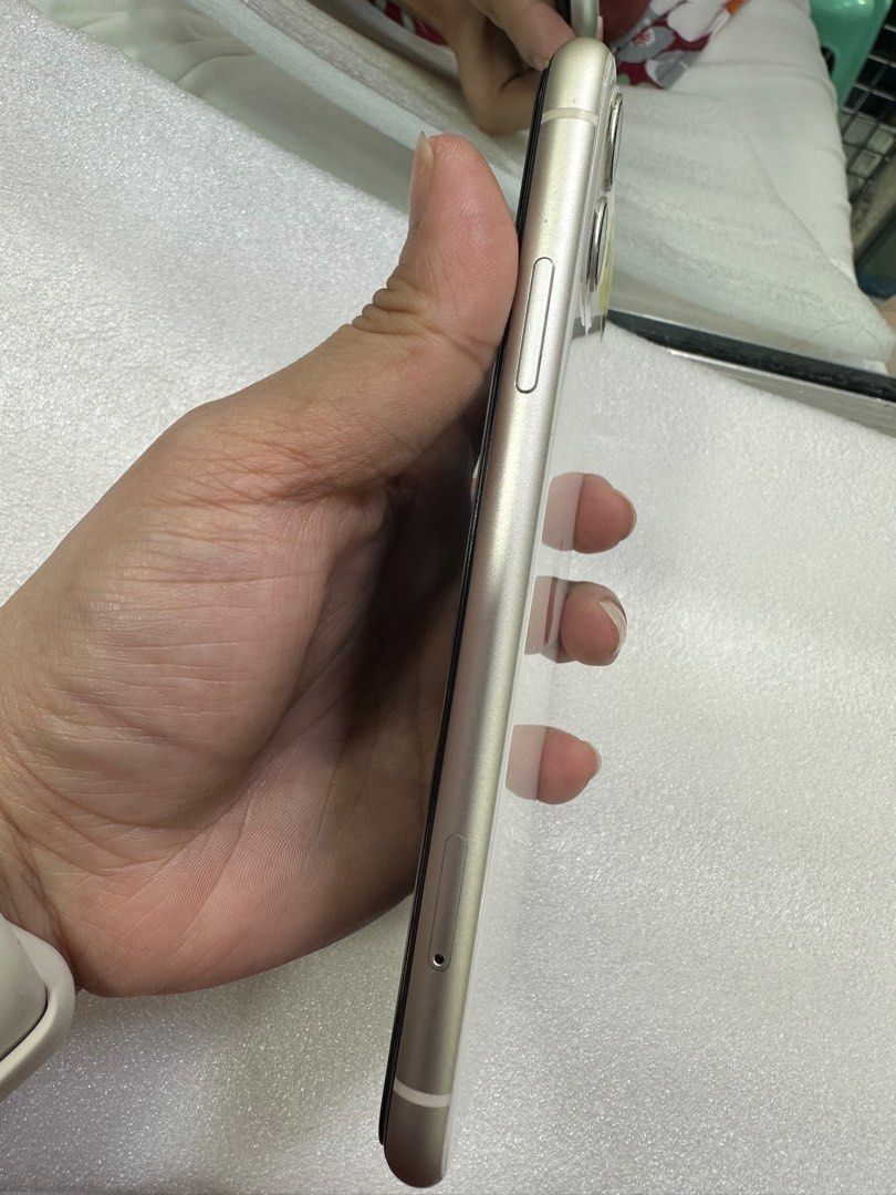11 128GB FACTORY UNLOCKED NTC (Category: iPhone 11 Series) located in Manila. Submitted by aaaa2527 (Listing ID 1395287059, Image 2). Description: SALE SALE SALE!! IPHONE 11 128GB FACTORY UNLOCKED 💯 ORIGINAL 💯 GOOD CONDITION NTC APPROVED (ZP/a) COMES WITH: charger and unit itself FREEBIES: case and tempered glass.